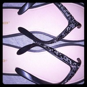 Joe Boxer Flip Flops - size 9/10